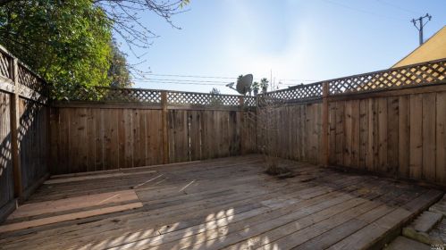 1976 Windmill Cir, Santa Rosa CA  95403-6925 exterior