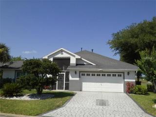 5589 Gulf Stream St, Tavares, FL 32778-9237