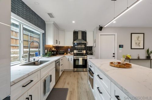 3987 Broadlawn St, San Diego CA 92111-3318 exterior