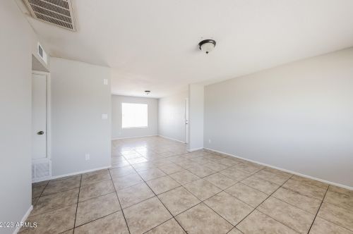 4641 19th St, Phoenix AZ  85040-2452 exterior