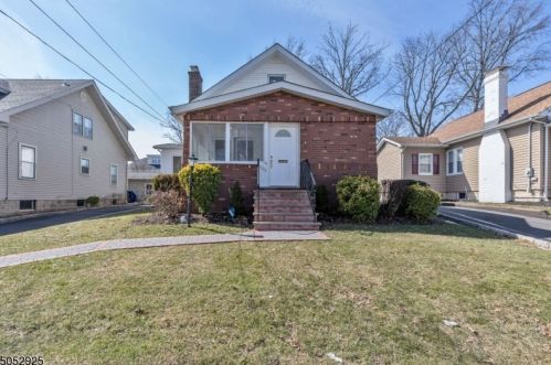 404 Locust St, Roselle Park, NJ 07204-1921