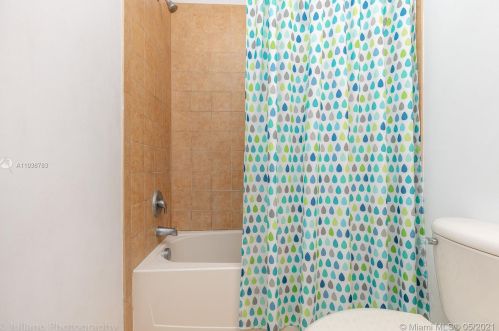 1120 146th Ter, Hollywood FL  33027-6165 exterior