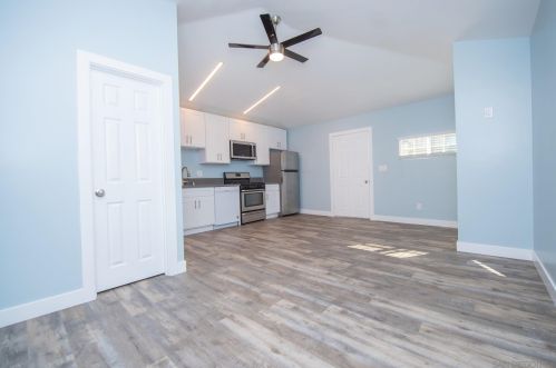 4134 Narragansett Ave, San Diego CA 92107-2619 exterior