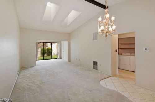 84 Whitehead Ln, East Brunswick NJ  08816-5633 exterior