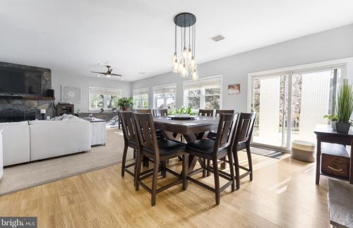 388 Bishop Hollow Rd, Newtown Square PA  19073-3901 exterior