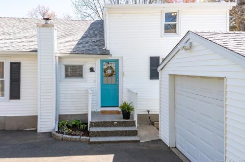 10 Beech St, Danbury CT  06810-5719 exterior