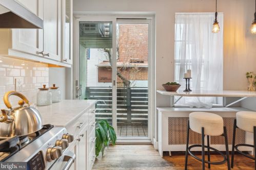 336 24th St, Philadelphia PA  19103-6431 exterior