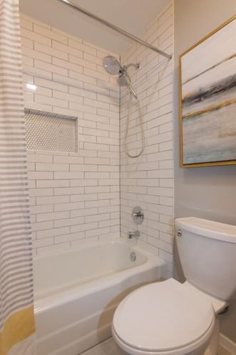 8016 Briarwood Ln, Austin TX 78757-6929 exterior