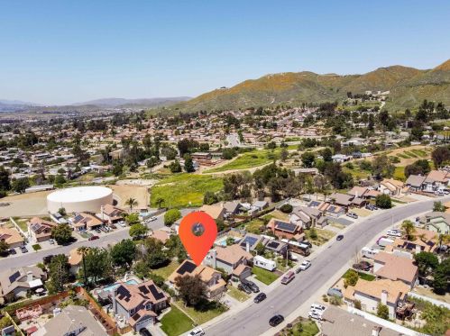 33693 View Crest Dr, Wildomar CA  92595-8340 exterior