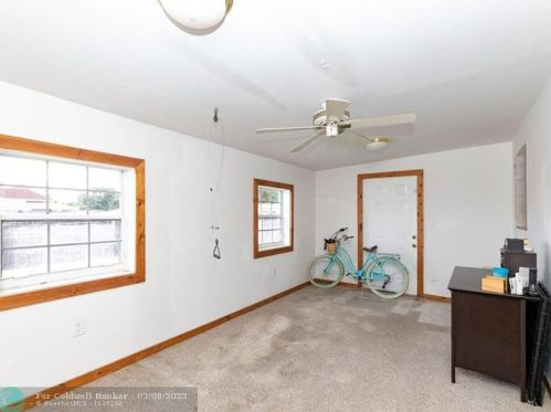 934 72nd St, Hialeah FL  33014-5226 exterior