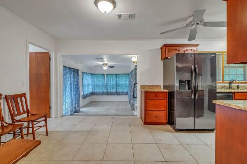 50 Oaklawn Sq, Defuniak Springs FL  32435-4814 exterior