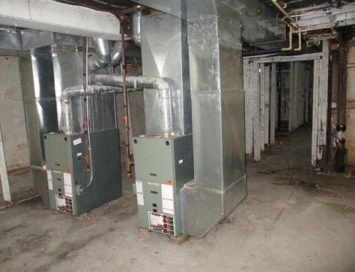 2463 35, Milwaukee WI 53210-3037 exterior