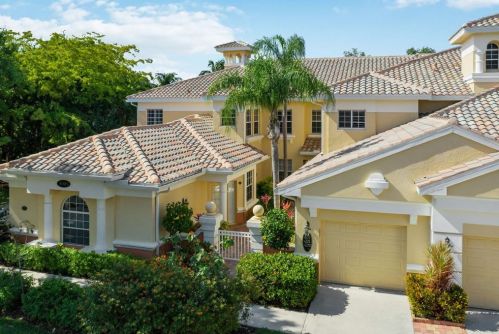 3995 Deer Crossing Ct, Naples FL  34114-6410 exterior