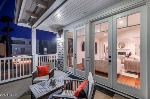 820 Mandalay Bch Rd, Oxnard CA 93035-1078 exterior