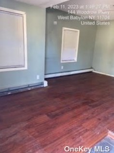 142 Woodrow Pkwy, Babylon, NY 11704-7337