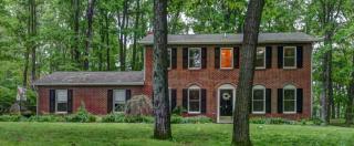 11 Cherry Dr, Powells Vly, PA 17032-9224