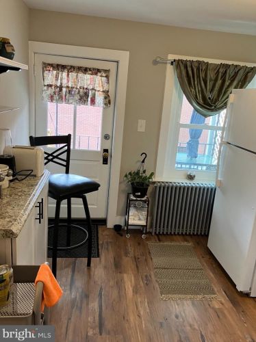 742 Main St, Norristown PA  19401-4102 exterior