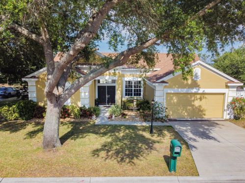 5826 Charloma Dr, Lakeland, FL 33812-3896