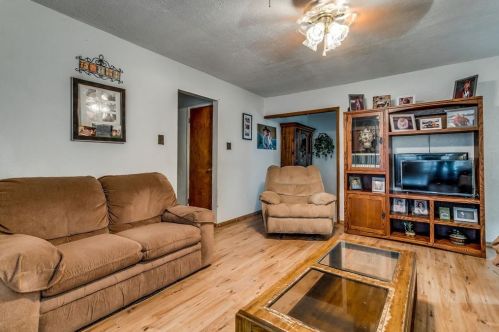 5716 Hanson Dr, Fort Worth, TX 76148-3438