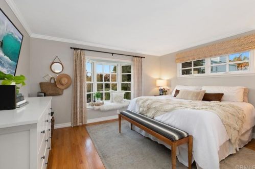 4045 Narragansett Ave, San Diego CA  92107-2618 exterior