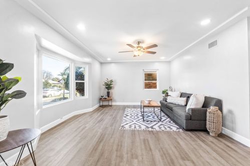 10821 Lewis Rd, Lynwood, CA 90262-2240