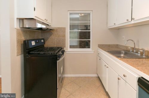 1104 Howard Ave, Gloucester NJ  08031-1534 exterior