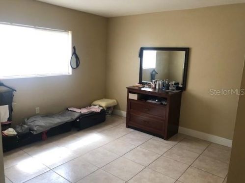 724 Wyman Ct, Orlando, FL 32809-7163