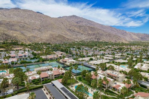 2170 Palm Canyon Dr, Palm Springs CA  92262-2832 exterior