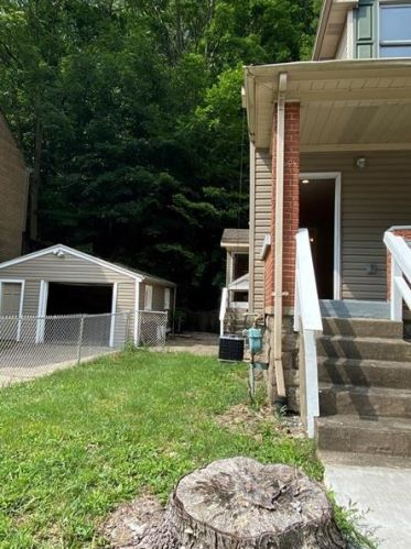 3356 Spring Garden Rd, Pittsburgh PA  15212-1254 exterior