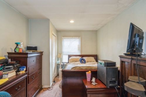 82 Montgomery St, Bloomfield NJ  07003-6064 exterior