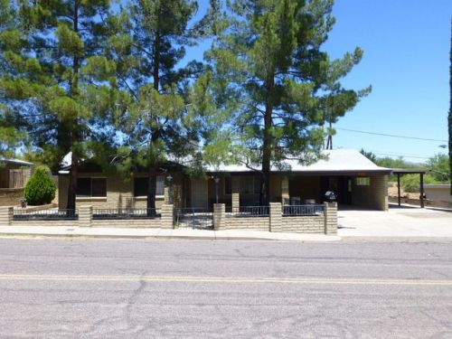 1272 Blazer Dr, Globe, AZ 85501-2565