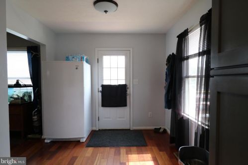20672 Senedo Rd, Edinburg VA  22824-3162 exterior