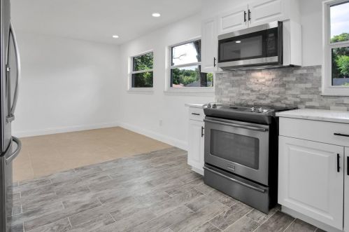 10 Celeste St, Apopka FL  32703-7502 exterior