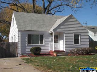 2108 Main St, Bellevue, NE 68005-5040