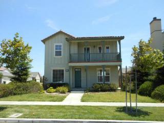 12 Huerta St, Greenfield, CA 93927-5744