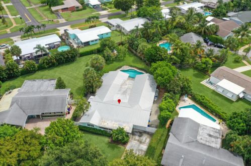 761 Fairhaven Dr, West Palm Beach, FL 33408-5217