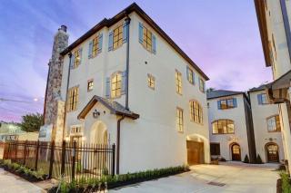 1701 Michigan St, Houston, TX 77006-1753