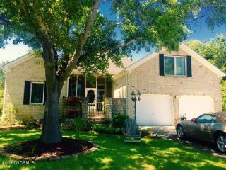 103 Inlet Ct, Hampstead, NC 28443-2558