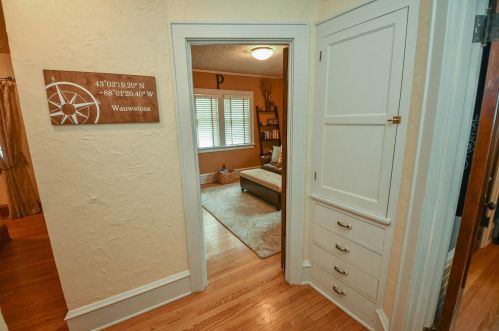 2401 70, Milwaukee WI 53219-0019 exterior