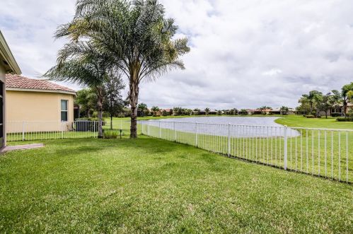16242 Cape Coral Dr, Wimauma, FL 33598-4050