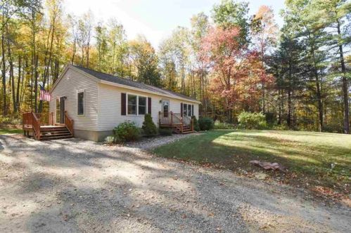 47 Lakeview Way, Auburn, NH 03032-3144