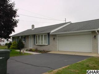 2177 Newville Rd, Carlisle, PA 17015-7747