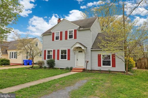 609 Hickory Ln, Seaford, DE 19973-2025