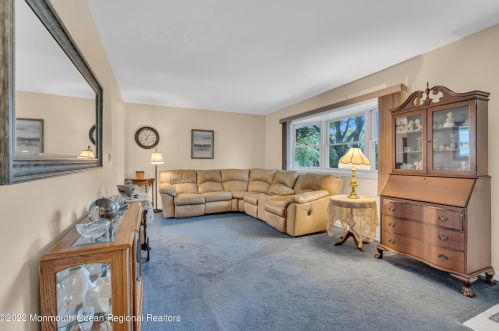 10 Trinity Pl, Jackson Twp NJ  08527-1822 exterior