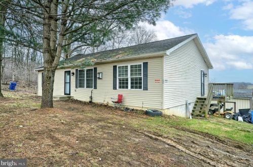 499 Truce Rd, Smithville, PA 17560-9642