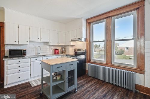 792 Delta Rd, Red Lion PA  17356-9167 exterior