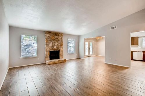 12204 Forsythe Dr, Austin TX  78759-3118 exterior