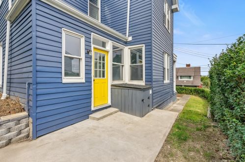940 Deely St, Pittsburgh, PA 15217-2837