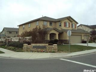 1547 7th St, Hughson, CA 95326-9132