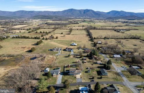 509 6th St, Richmond National Battlefiel VA  22835-1449 exterior